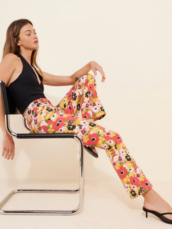 MOTHER Denim - MOTHER The Mid Rise Smokin Double Flood Floral Ankle Jeans Size 25